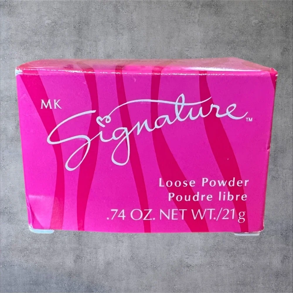 Mary Kay MK Signature Loose Powder Light Ivory 384300 0.74oz New‎ Matte Oil-Free